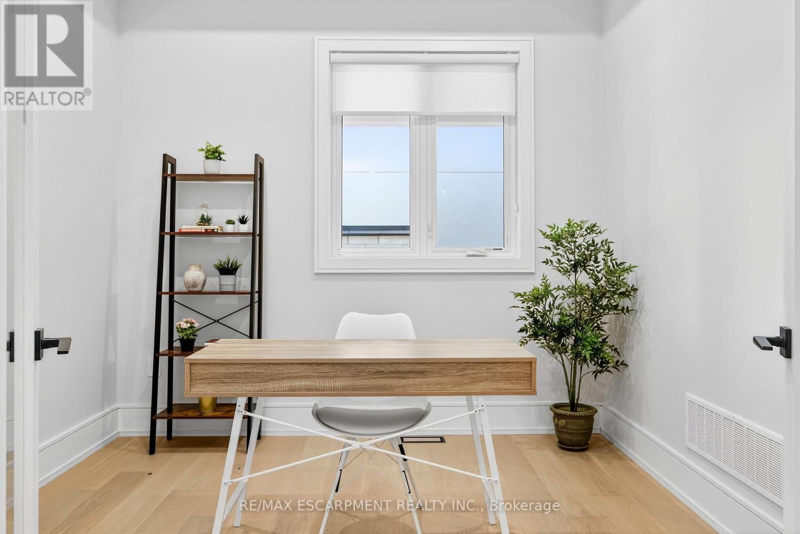 221 MORDEN ROAD Image 6