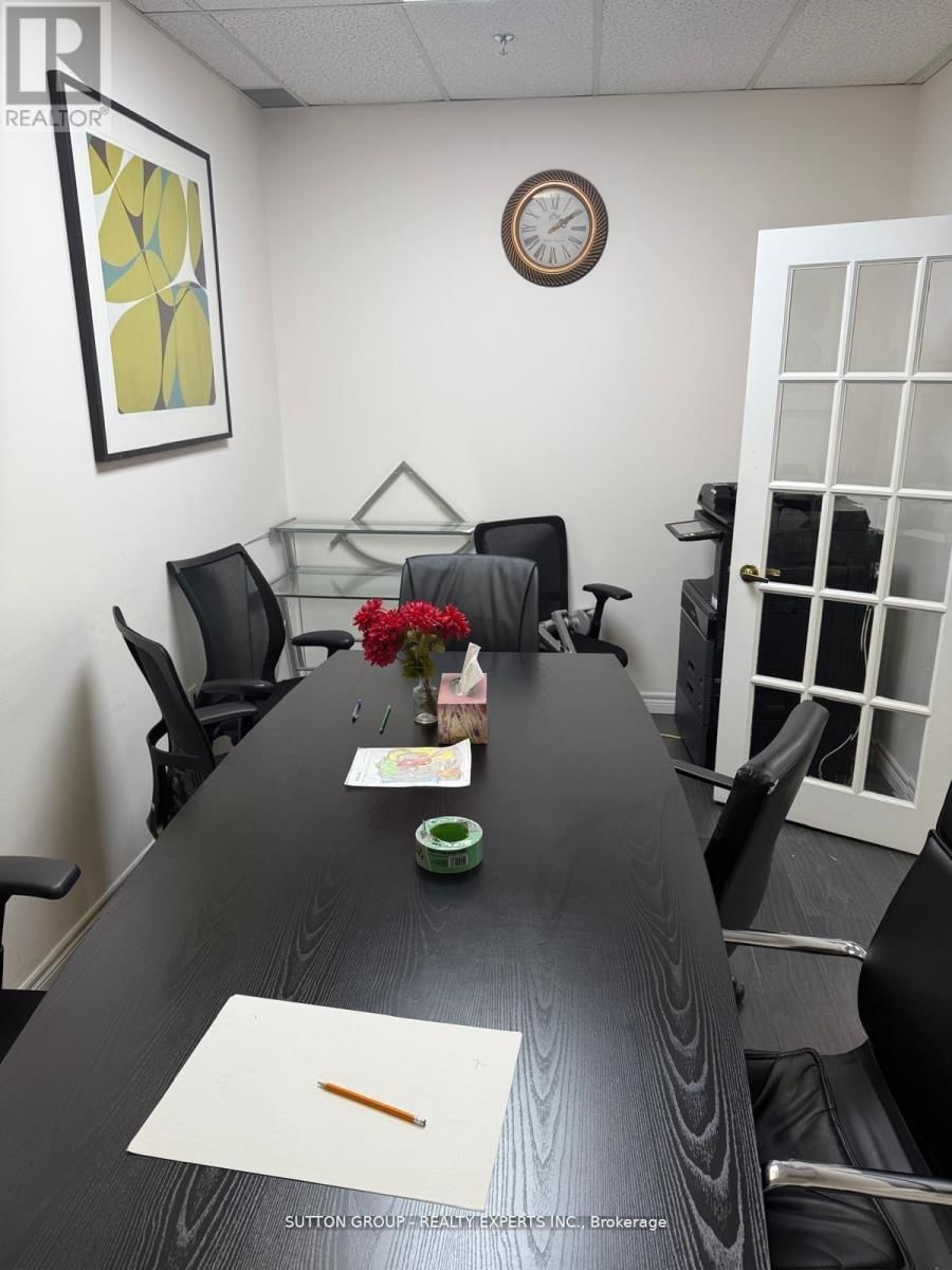 223 Room-2 - 350 RUTHERFORD ROAD SOUTH Image 8