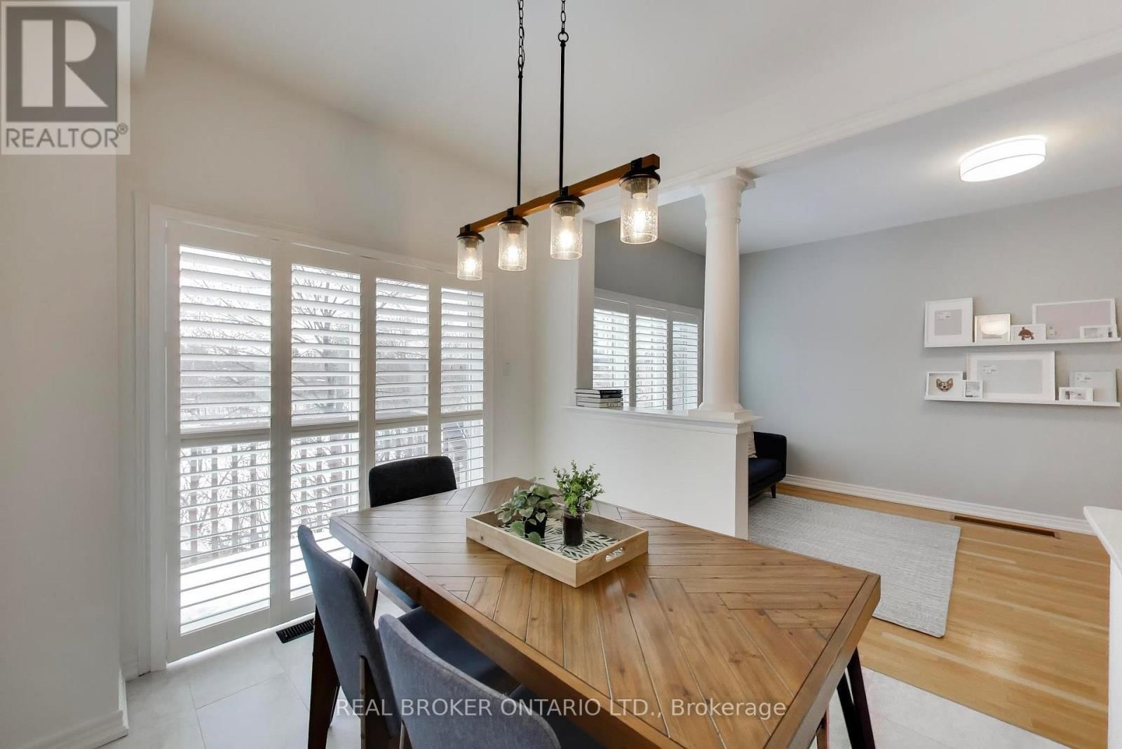 60 MARY CHAPMAN BOULEVARD Image 15