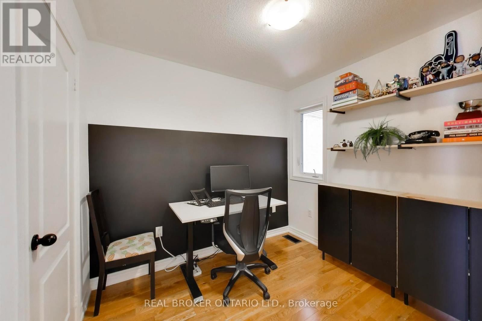 60 MARY CHAPMAN BOULEVARD Image 21