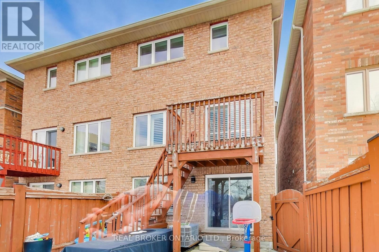 60 MARY CHAPMAN BOULEVARD Image 31