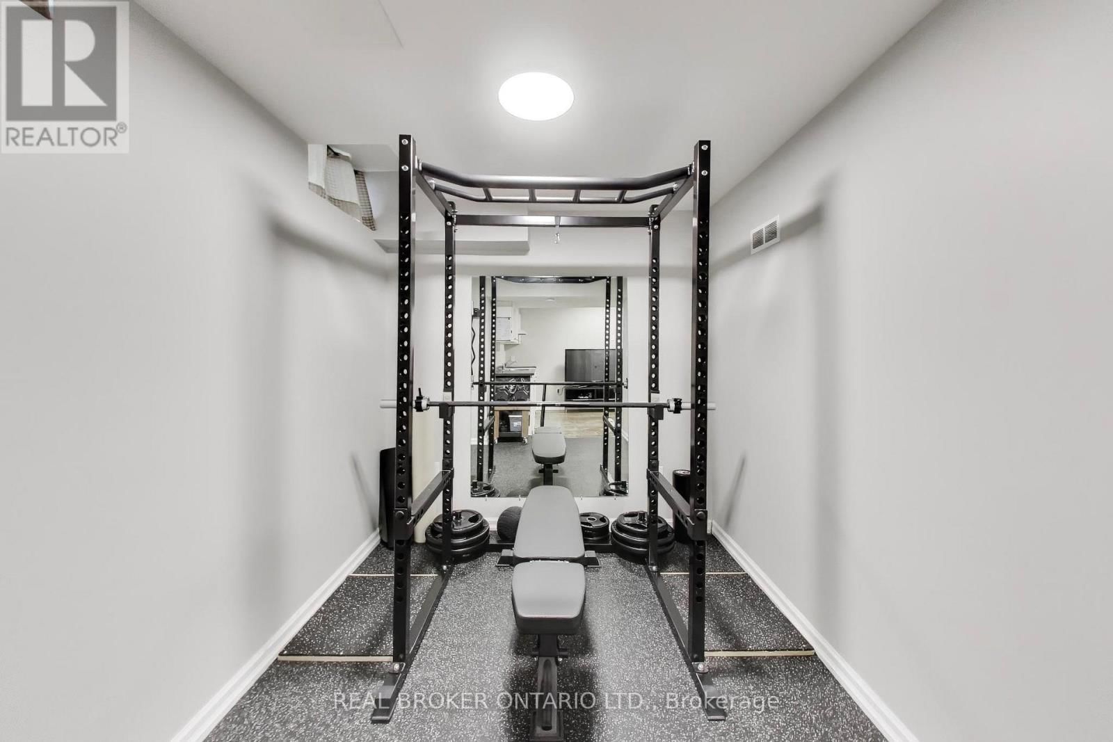 60 MARY CHAPMAN BOULEVARD Image 33