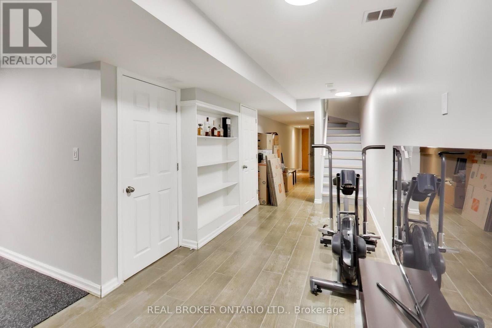 60 MARY CHAPMAN BOULEVARD Image 34