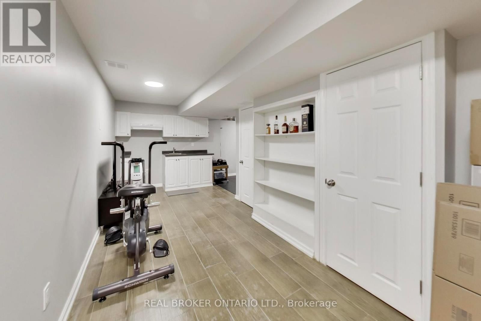 60 MARY CHAPMAN BOULEVARD Image 35