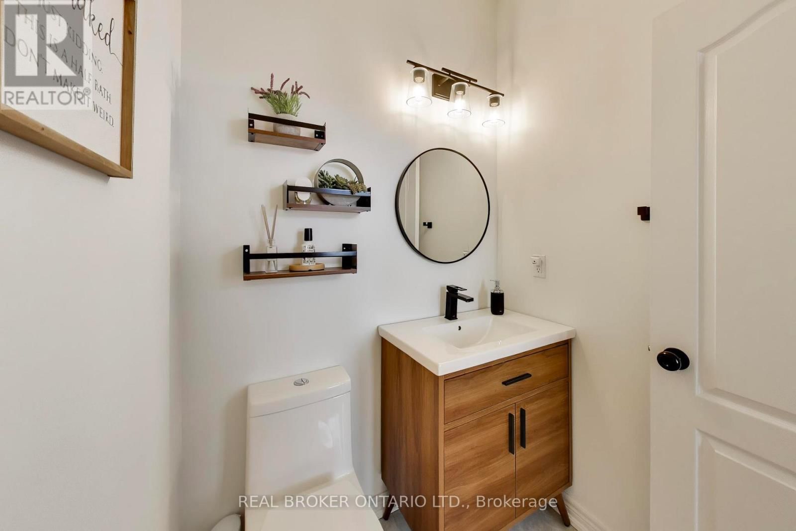 60 MARY CHAPMAN BOULEVARD Image 5