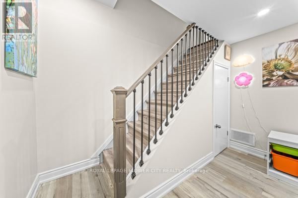 15 JASPER CRESCENT Image 33