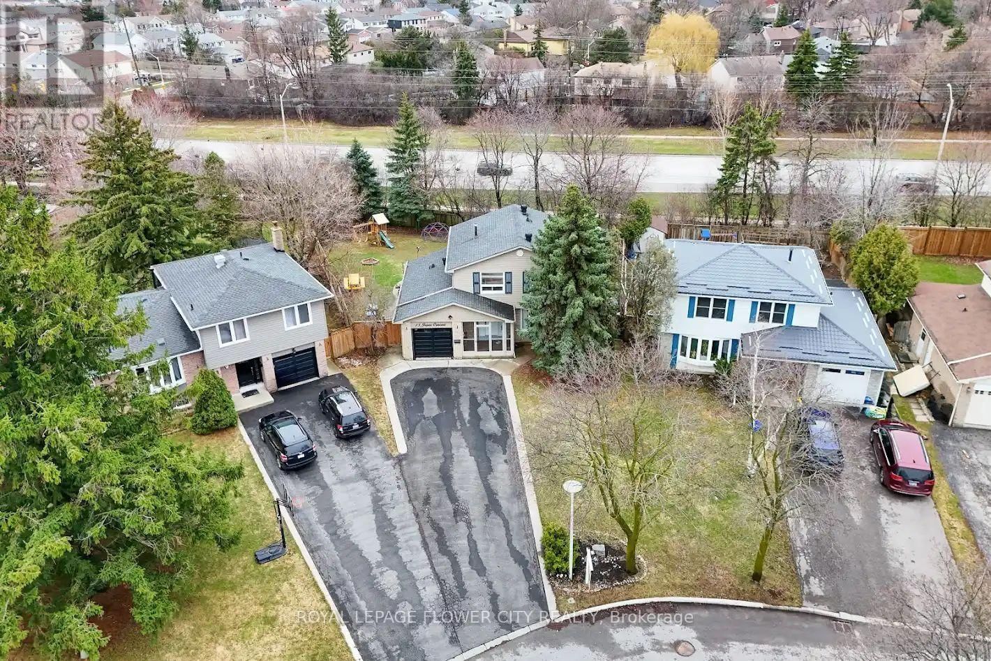 15 JASPER CRESCENT Image 4