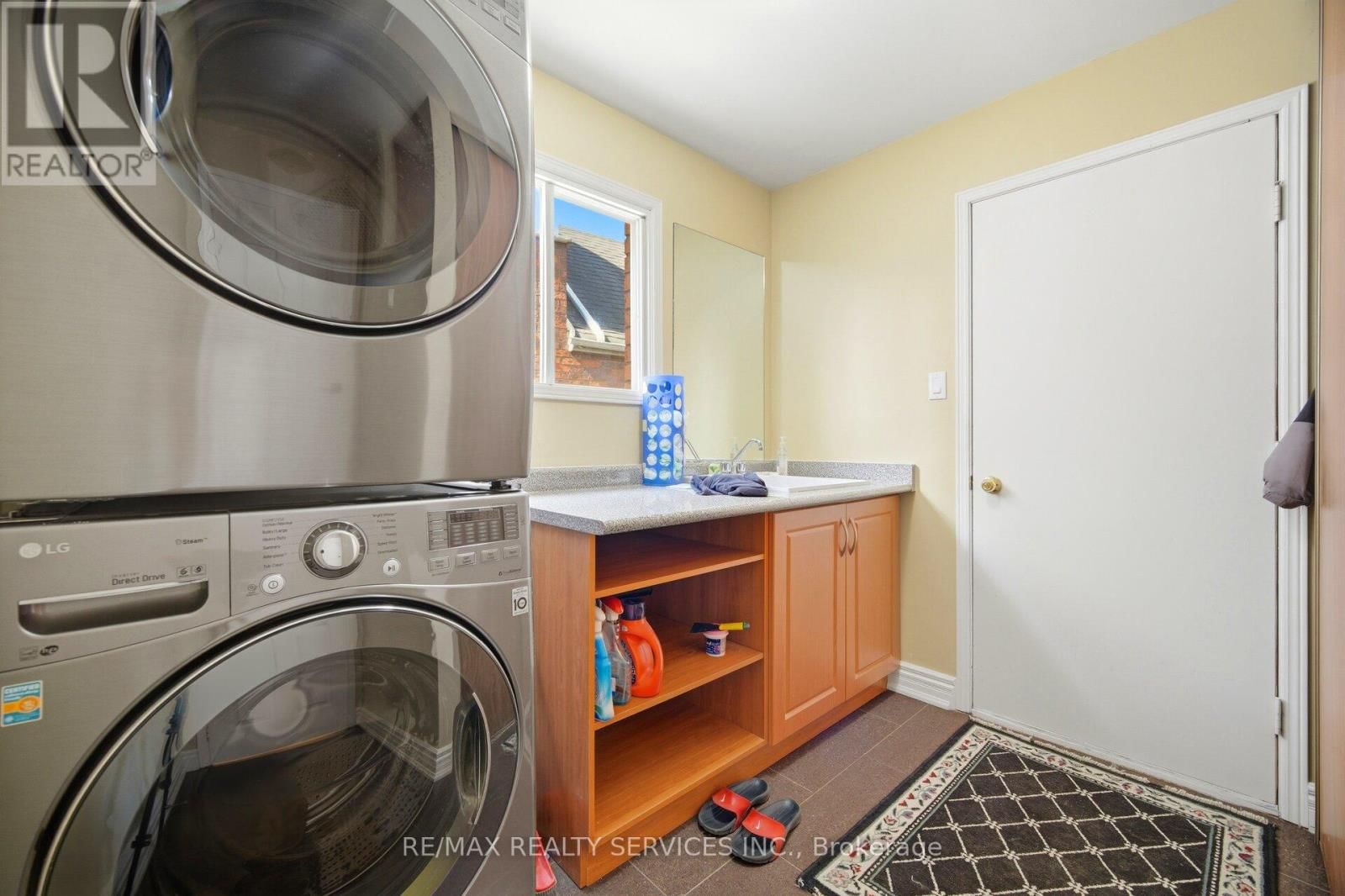 23 NEWBURY CRESCENT Image 21