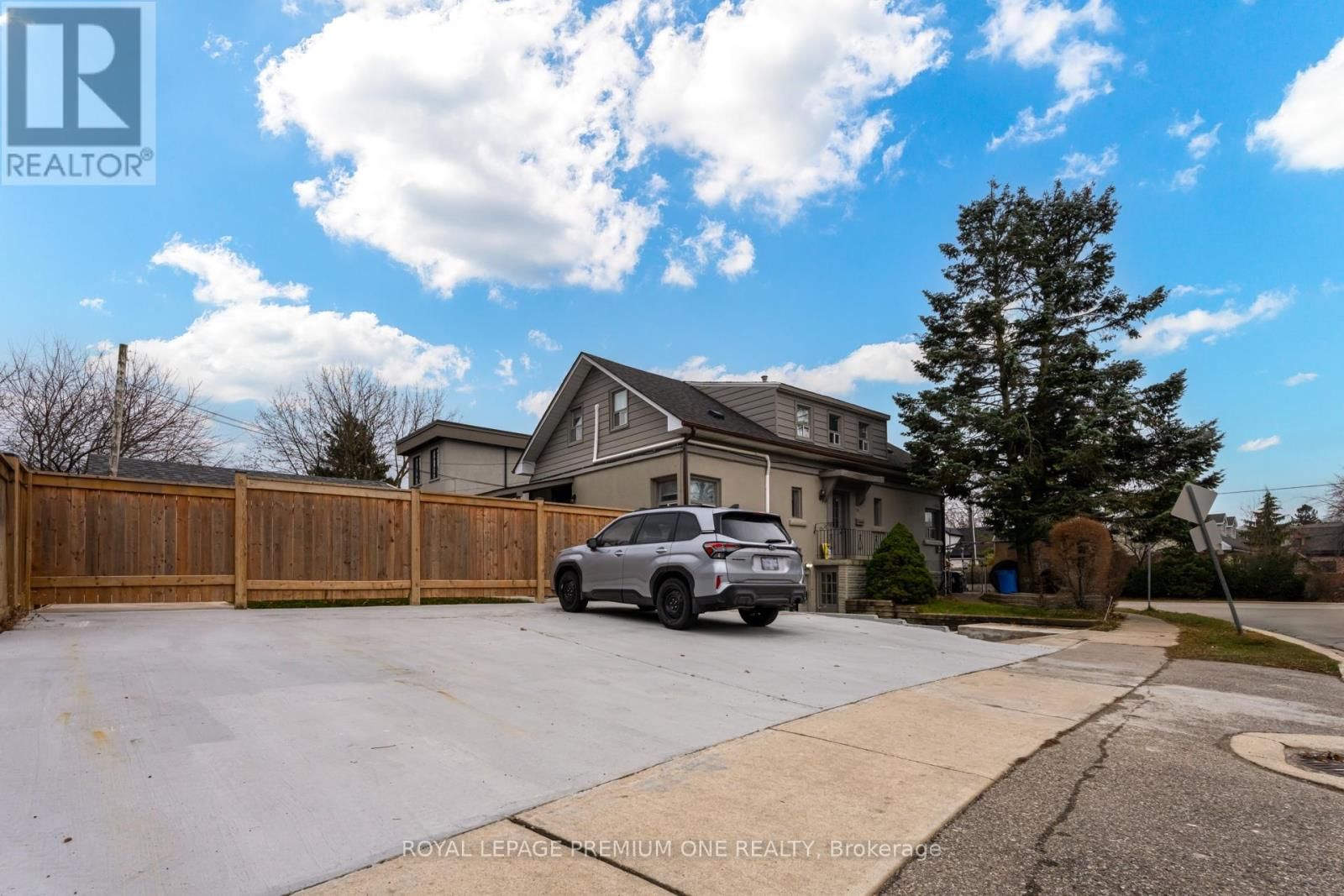 4 - 79 TWENTY FIFTH STREET Image 2