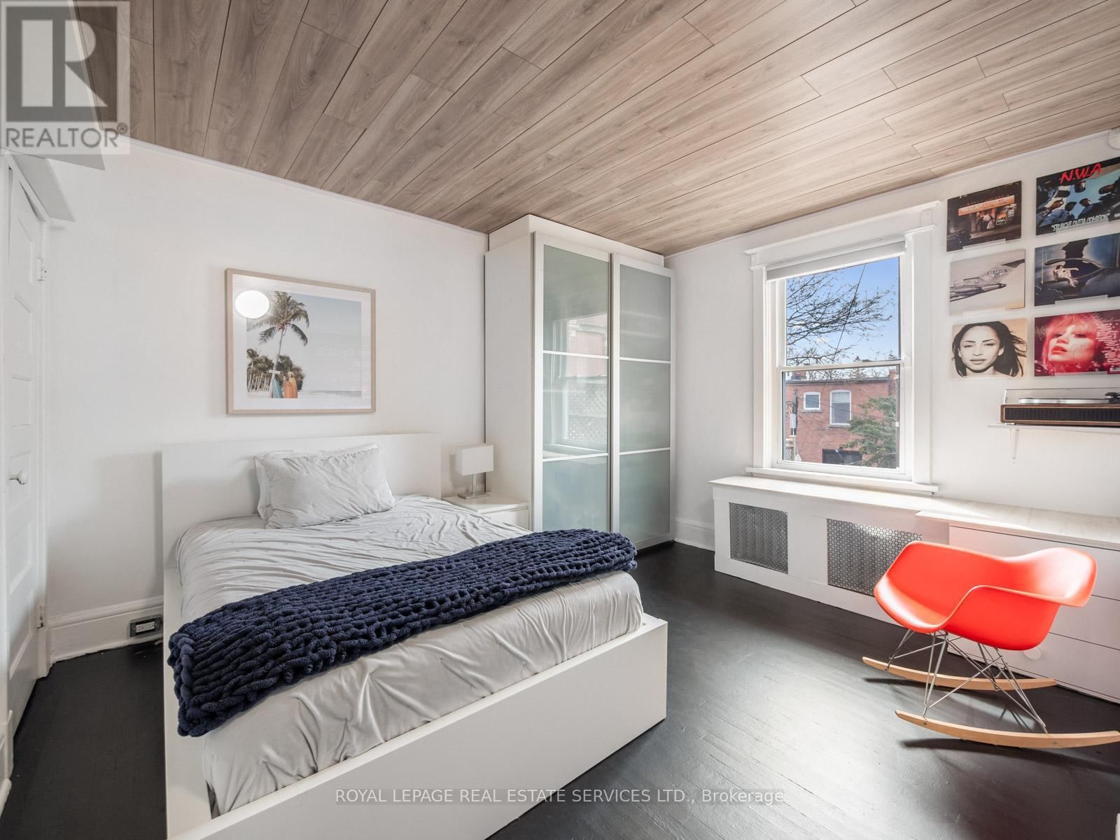 162 MEDLAND STREET Image 24