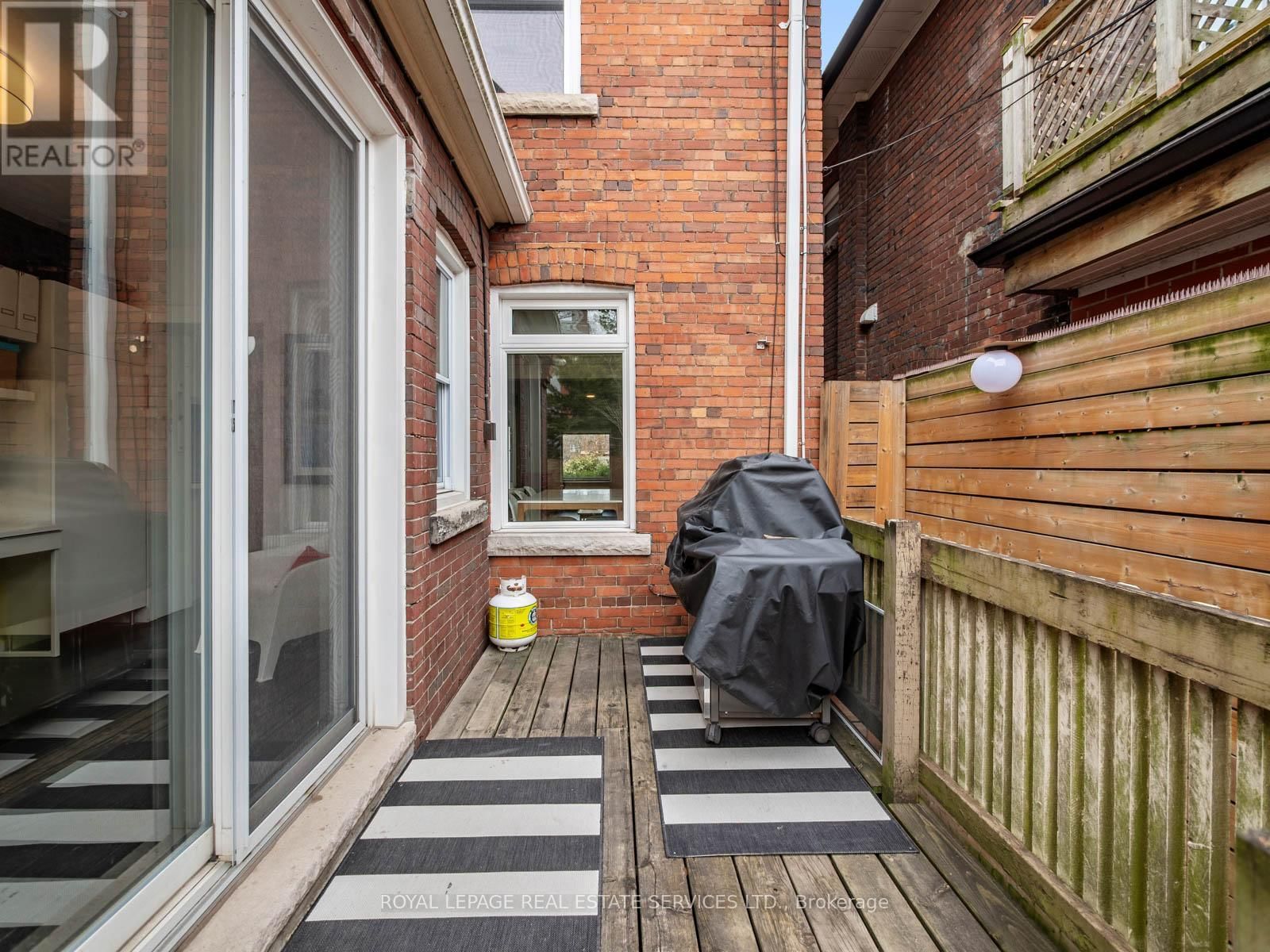 162 MEDLAND STREET Image 40