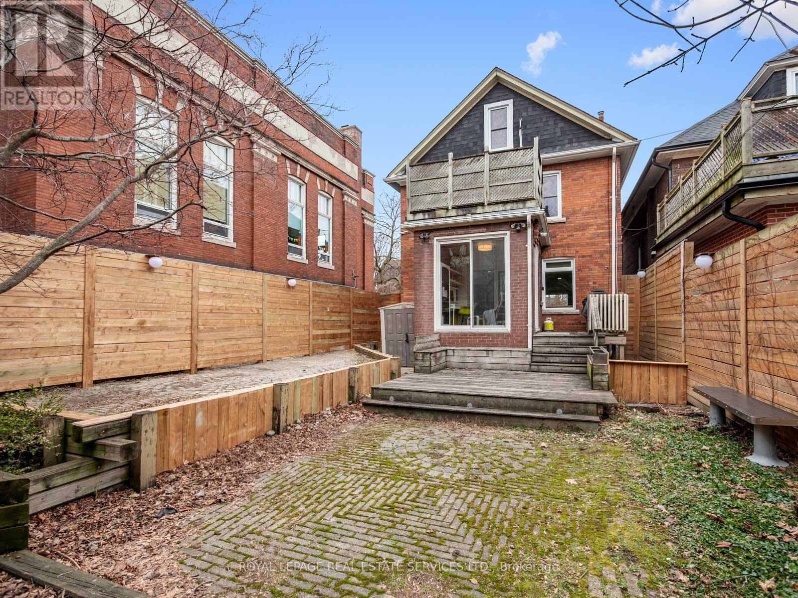 162 MEDLAND STREET Image 42