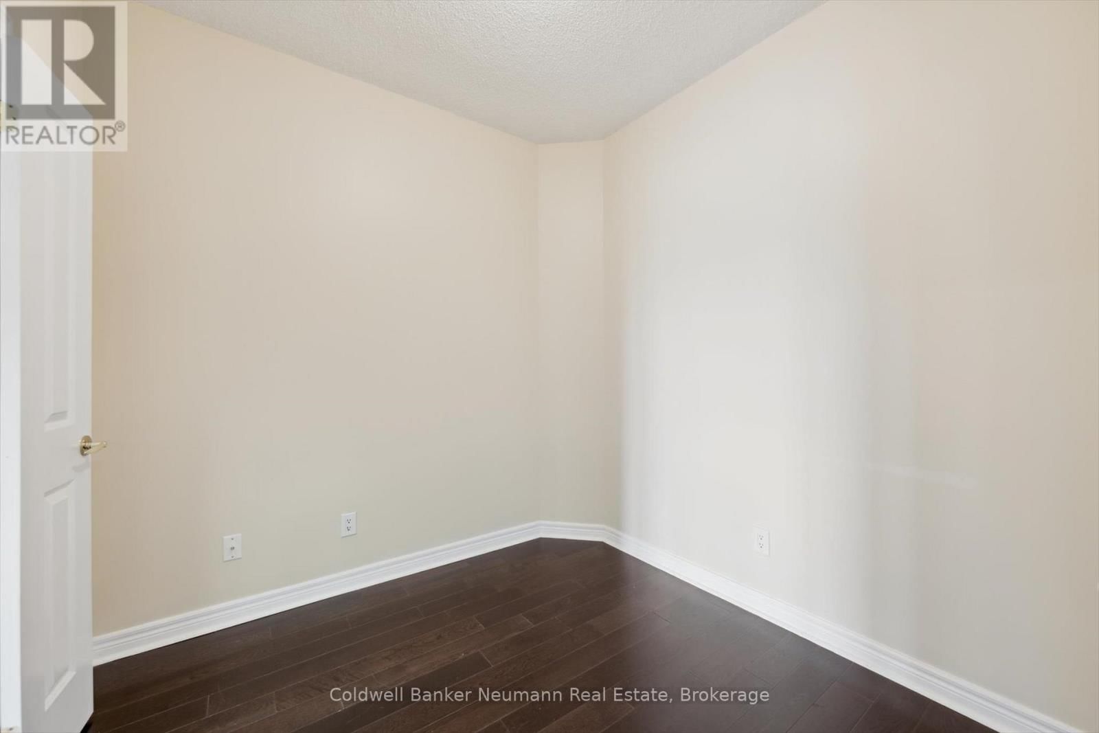 804 - 40 OLD MILL ROAD Image 17