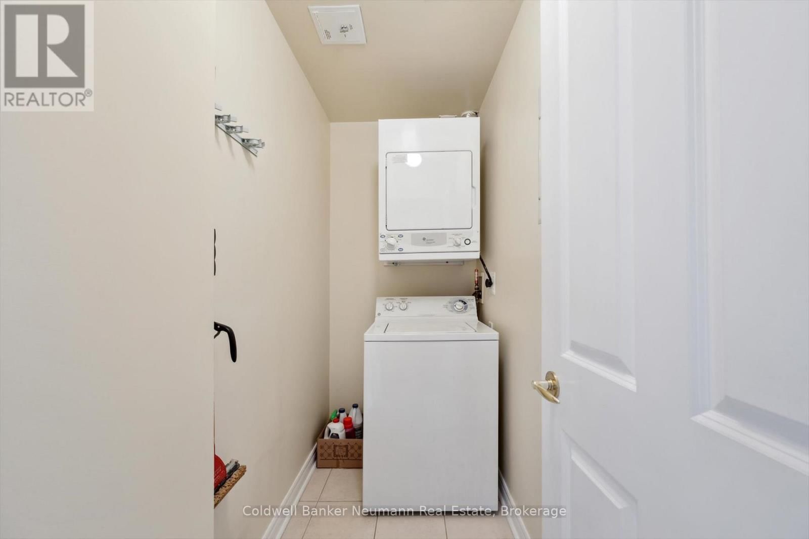 804 - 40 OLD MILL ROAD Image 23