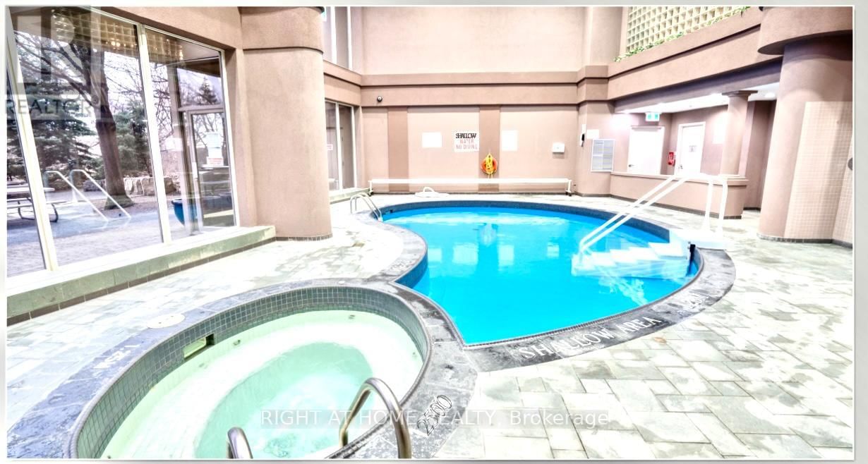 1705 - 50 EGLINTON AVENUE Image 16