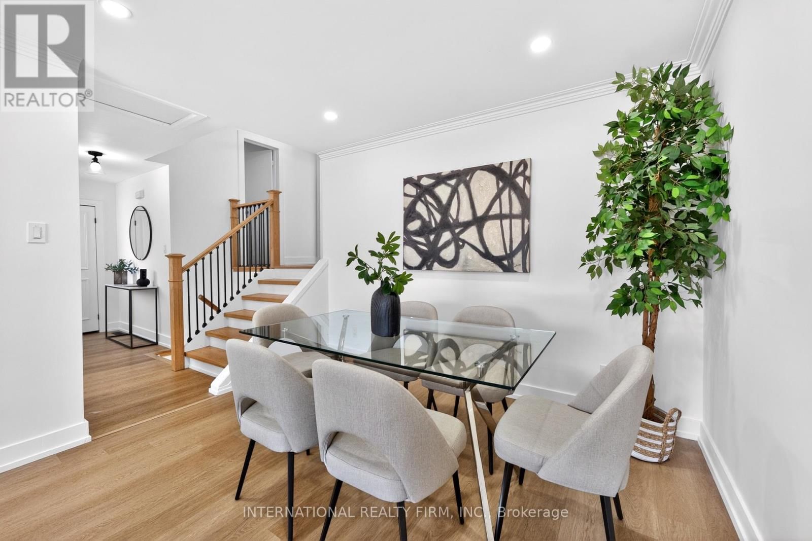 26 DELLBROOK CRESCENT Image 6