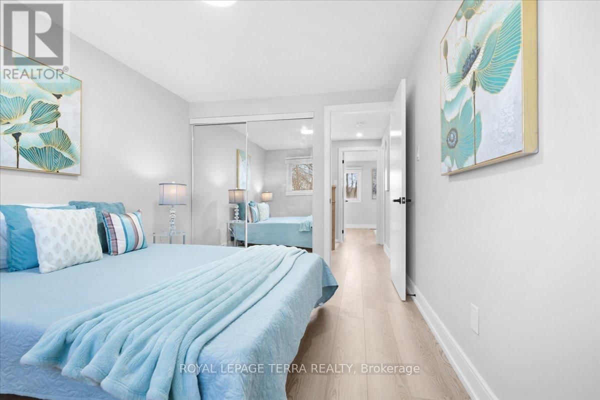 236 ROYAL SALISBURY WAY Image 13