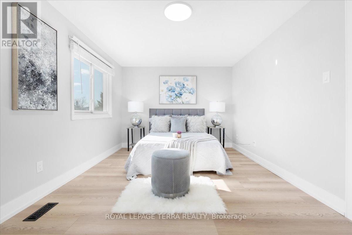 236 ROYAL SALISBURY WAY Image 9