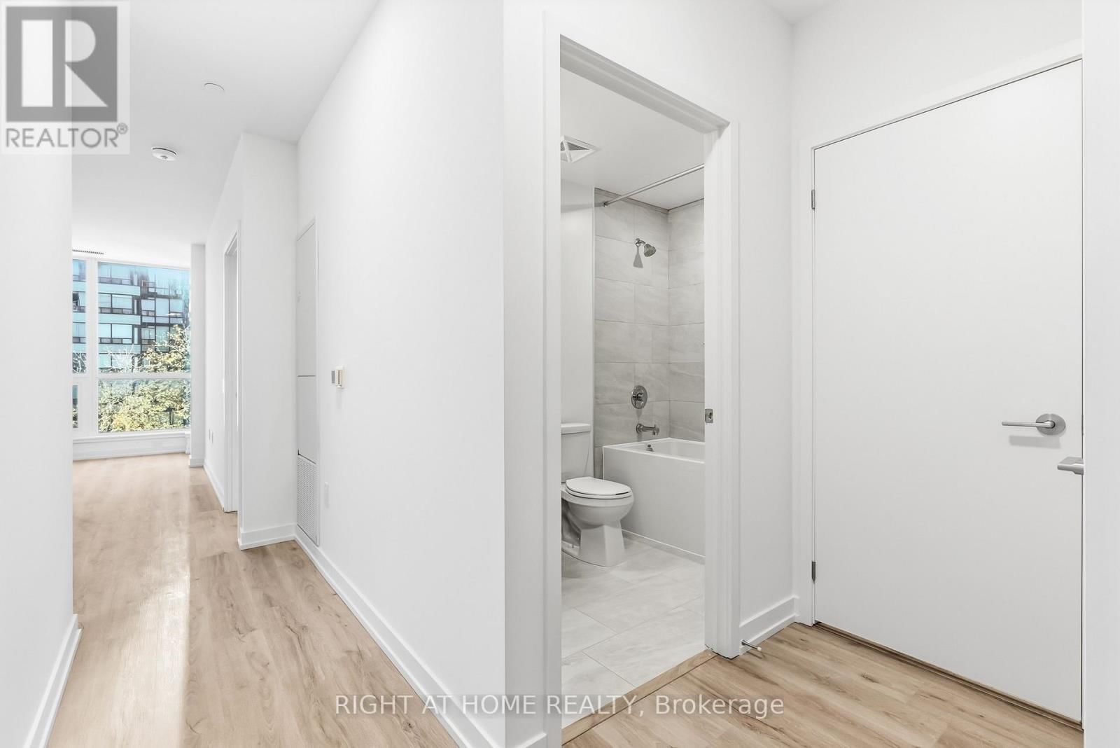 413 - 395 SQUARE ONE DRIVE WEST Image 22