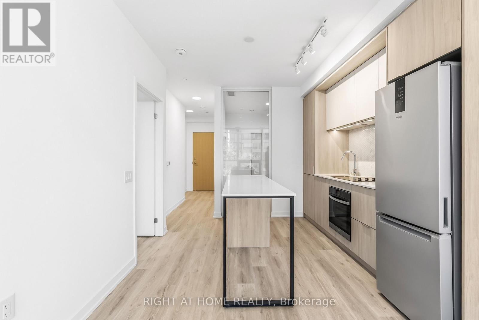 413 - 395 SQUARE ONE DRIVE WEST Image 8