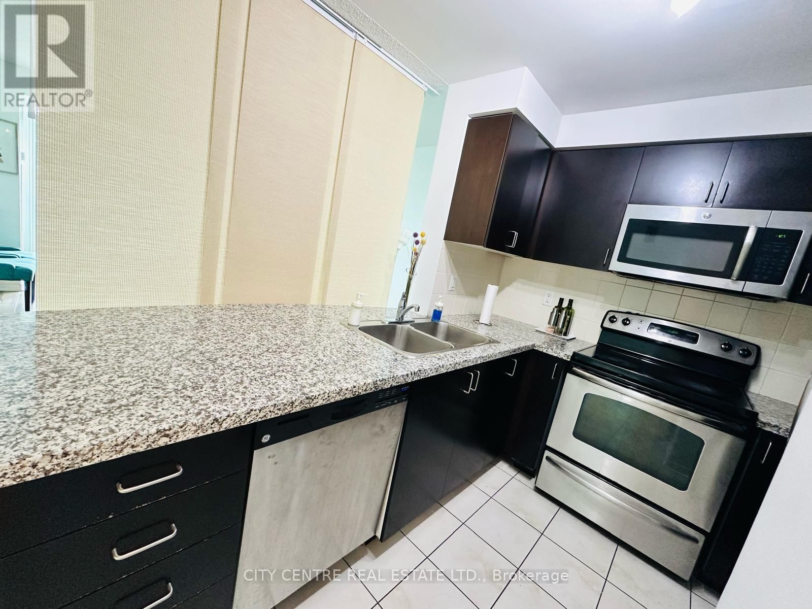 1507 - 4900 GLEN ERIN DRIVE Image 14