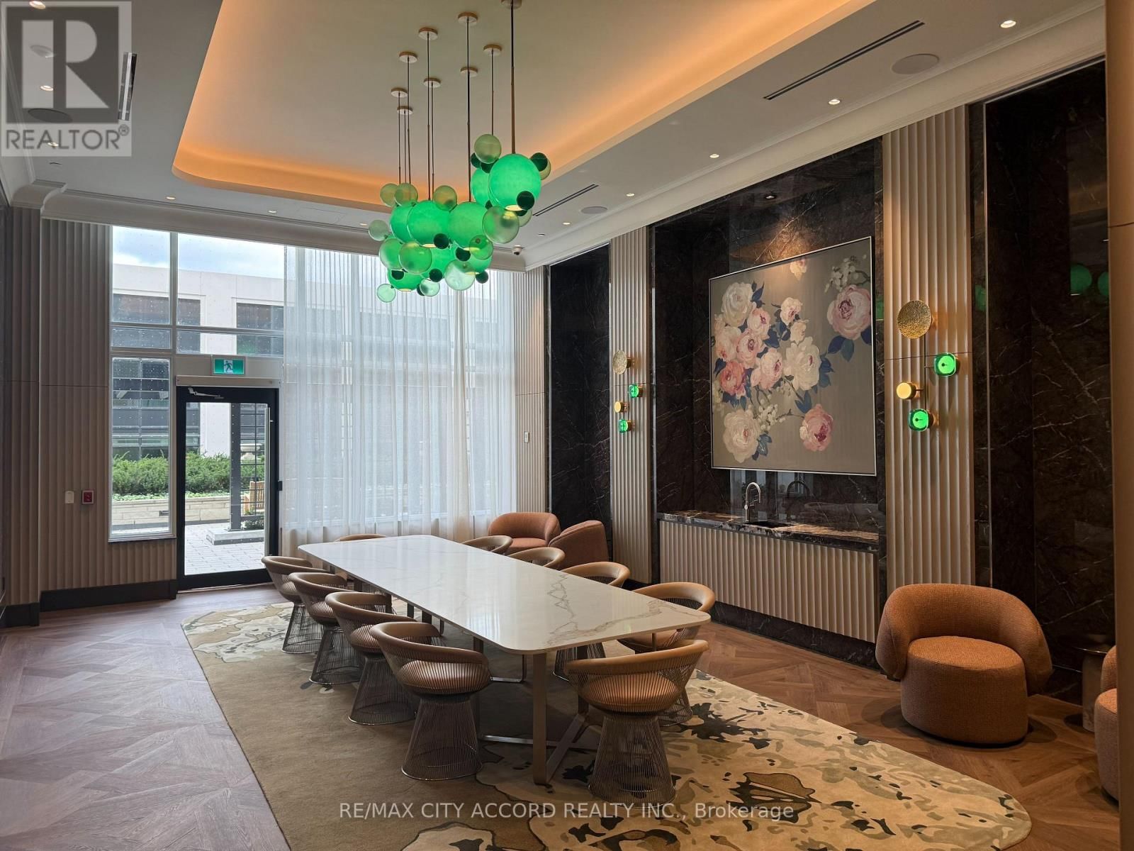 111 - 259 THE KINGSWAY Image 17