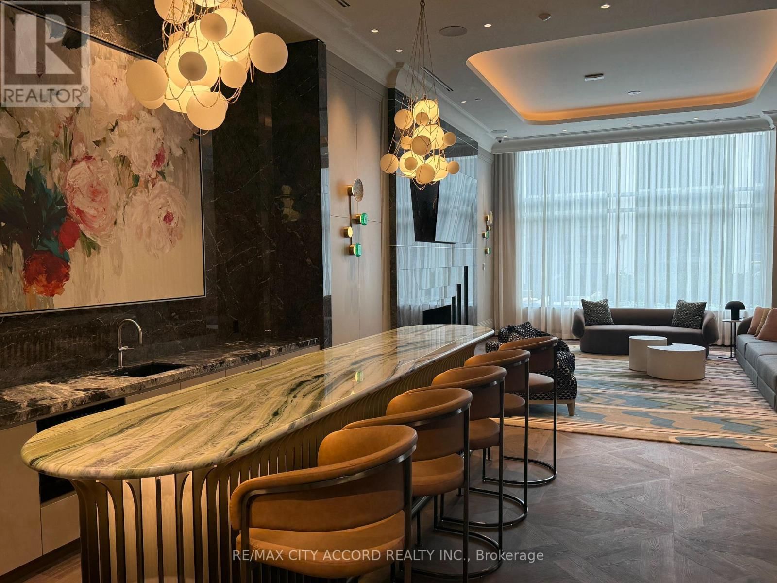 111 - 259 THE KINGSWAY Image 19