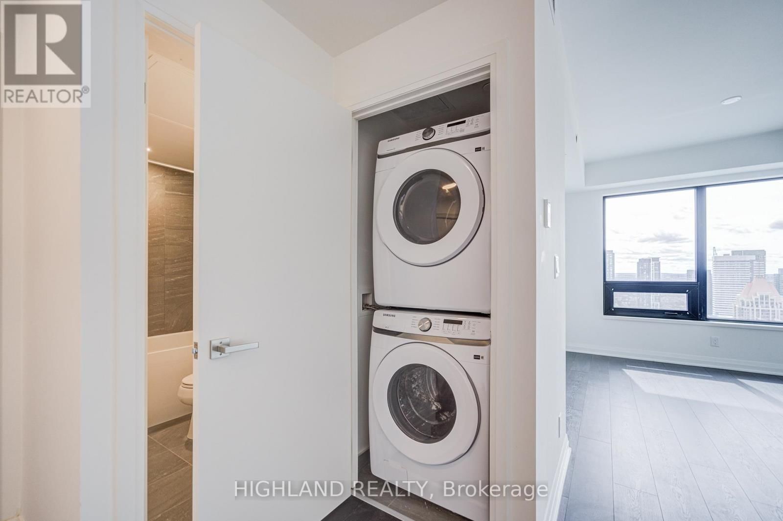 3805 - 4015 THE EXCHANGE Image 11