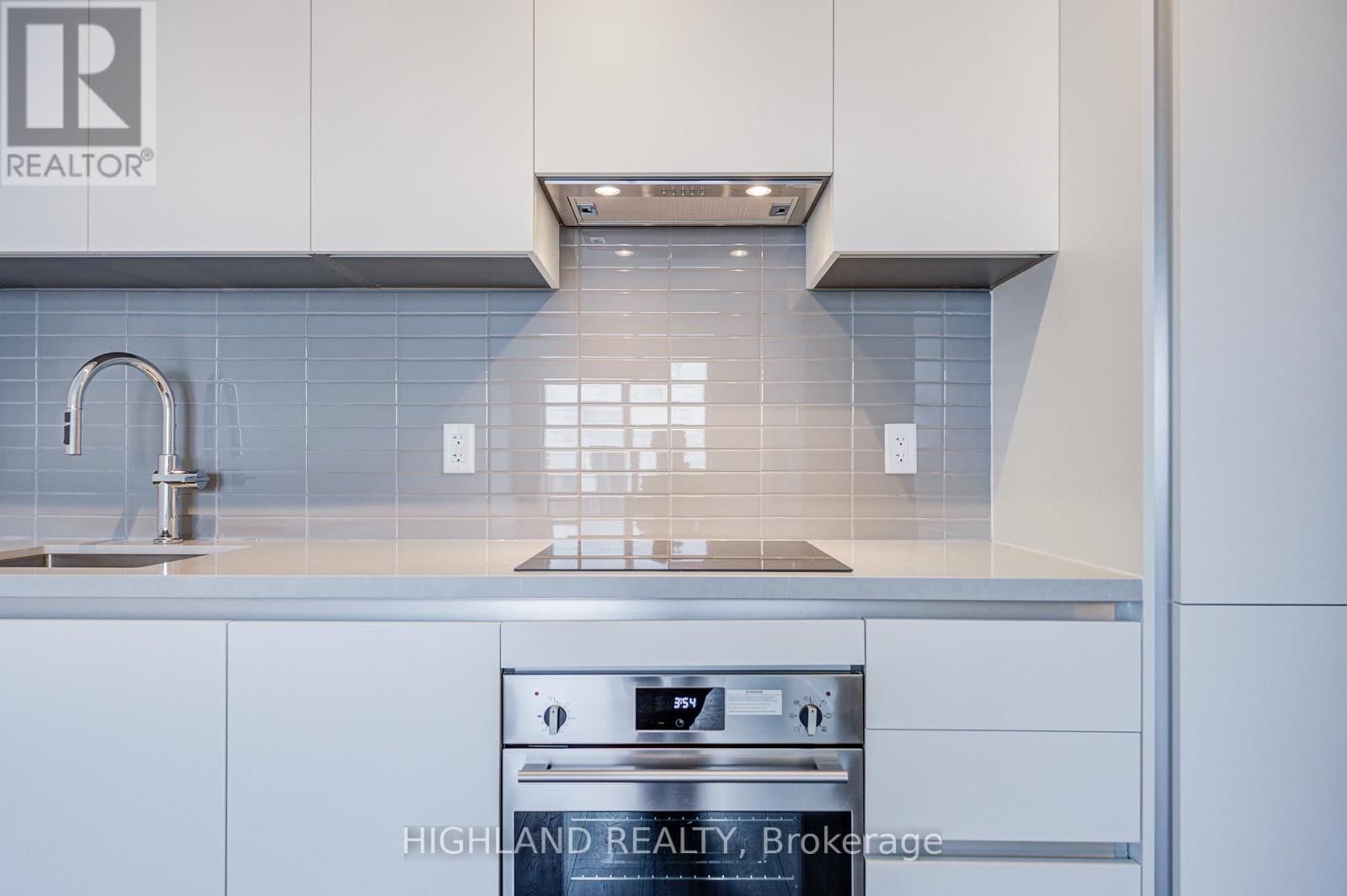 3805 - 4015 THE EXCHANGE Image 16