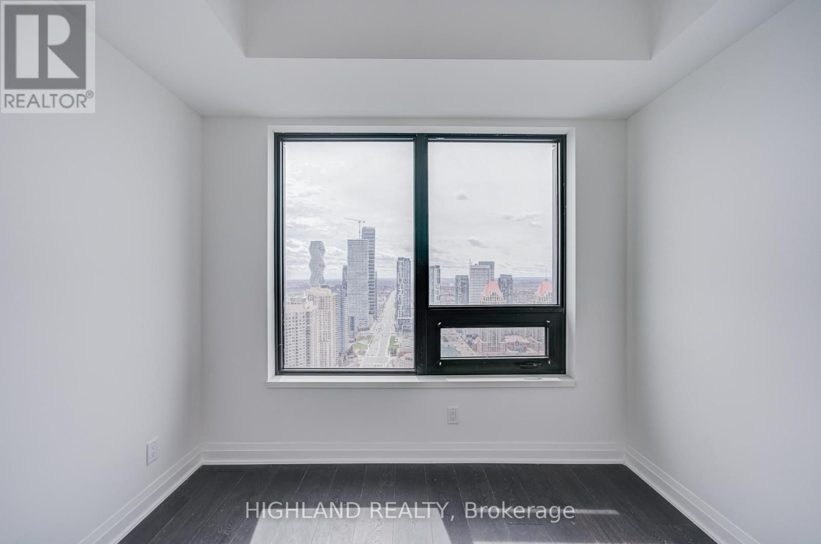 3805 - 4015 THE EXCHANGE Image 23