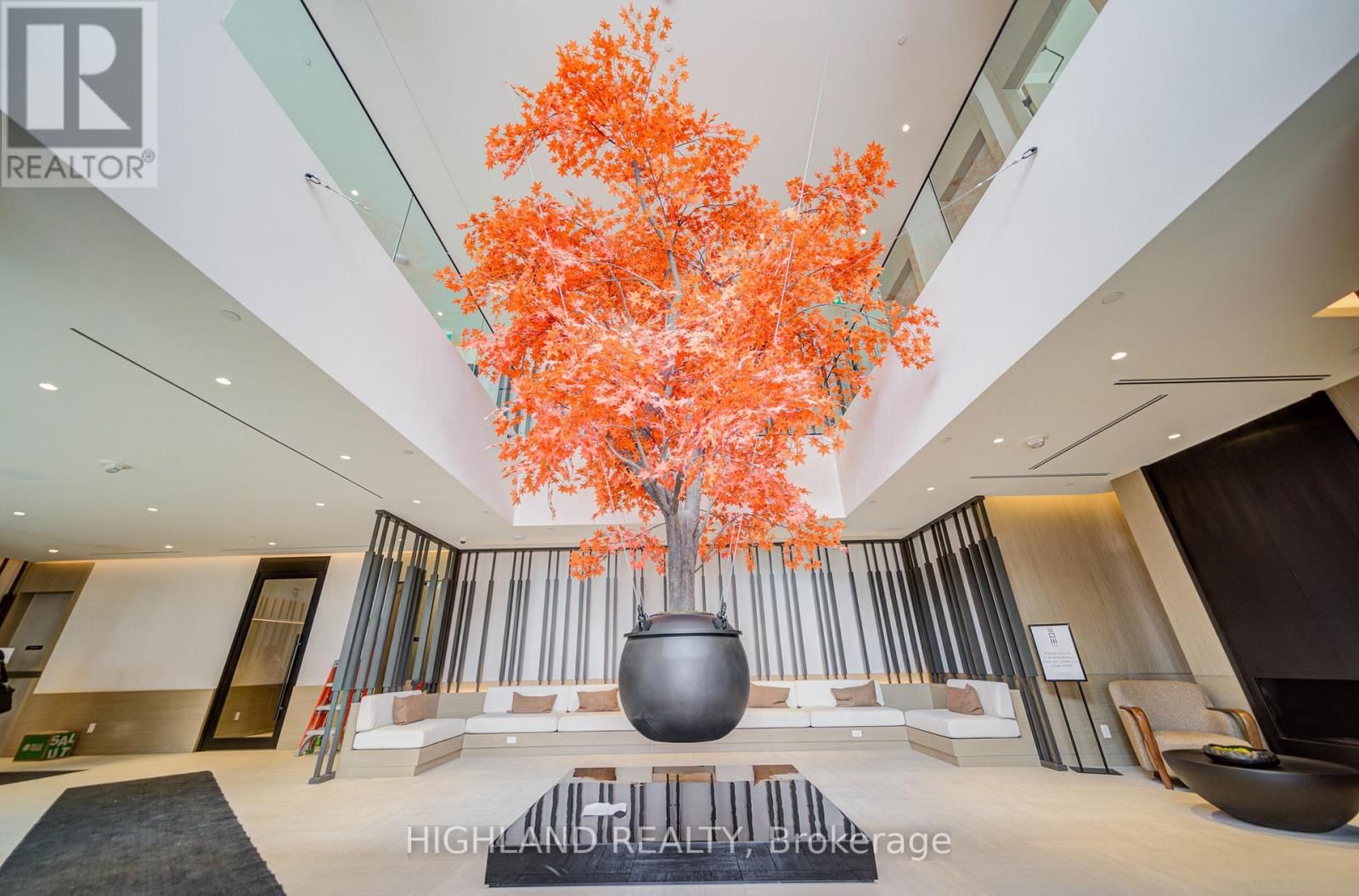 3805 - 4015 THE EXCHANGE Image 30