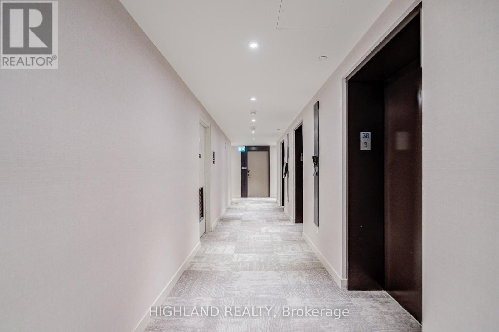 3805 - 4015 THE EXCHANGE Image 5