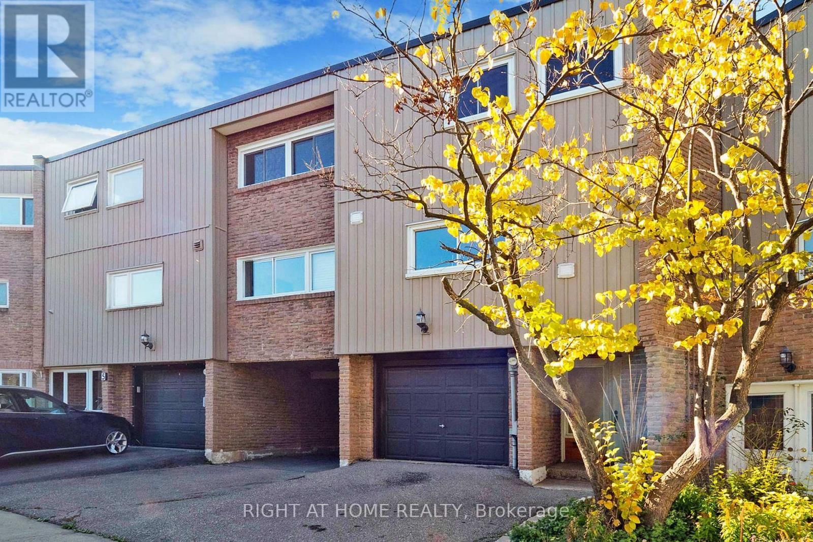 6 - 400 BLOOR STREET Image 1