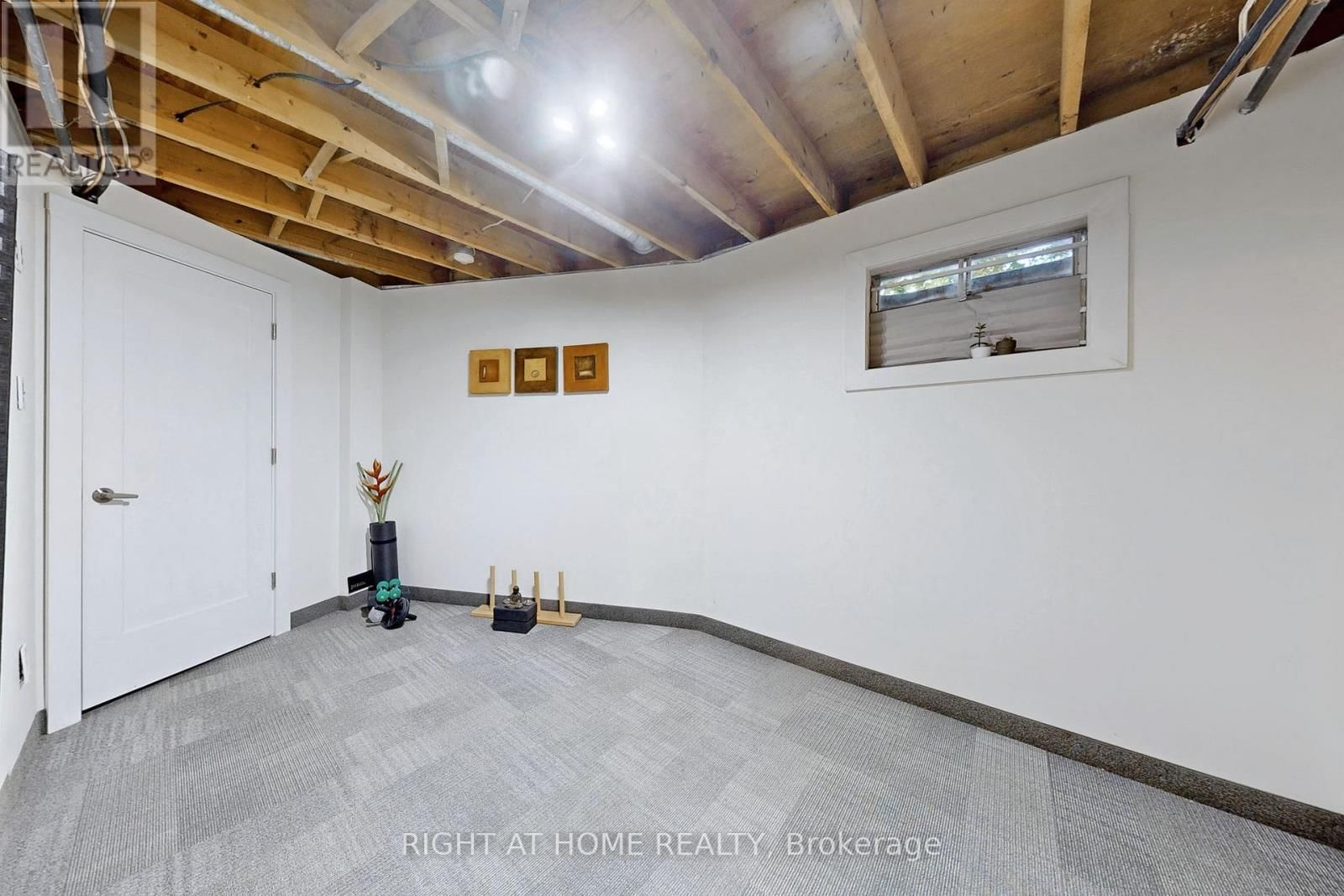 6 - 400 BLOOR STREET Image 24