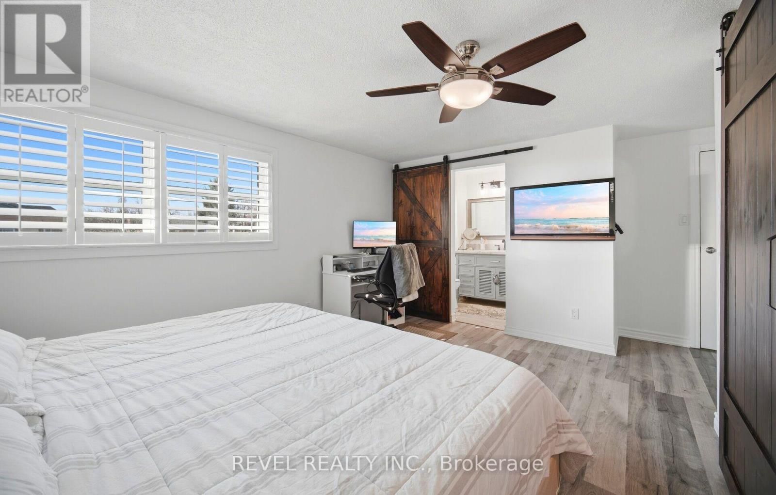 477 BELL STREET Image 21