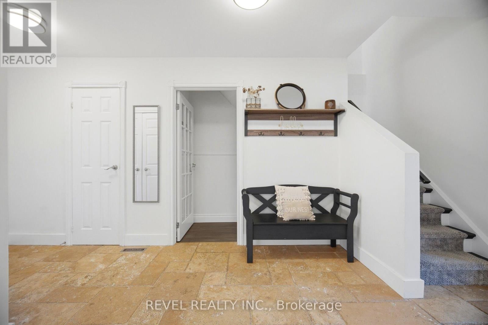 477 BELL STREET Image 28