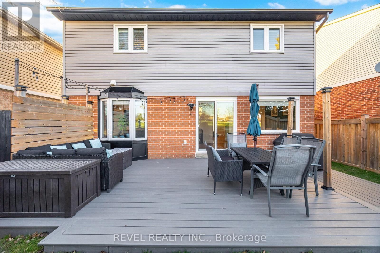 477 BELL STREET Image 35