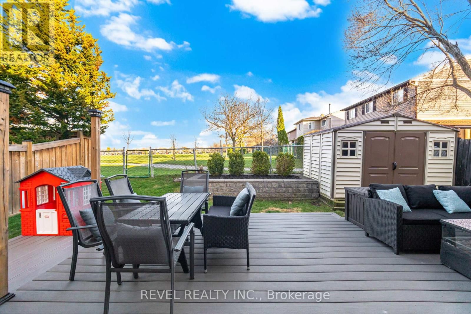 477 BELL STREET Image 4