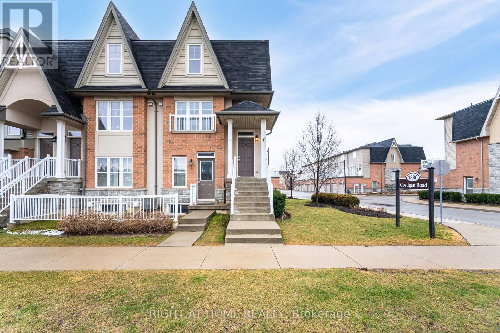 18 - 1380 COSTIGAN ROAD Image 1