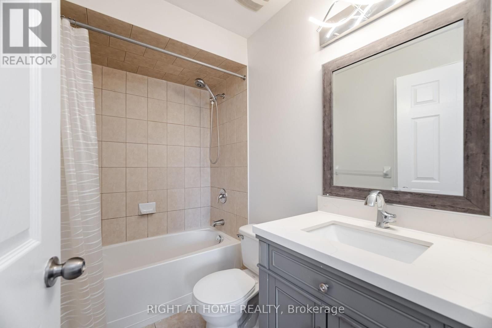 18 - 1380 COSTIGAN ROAD Image 18