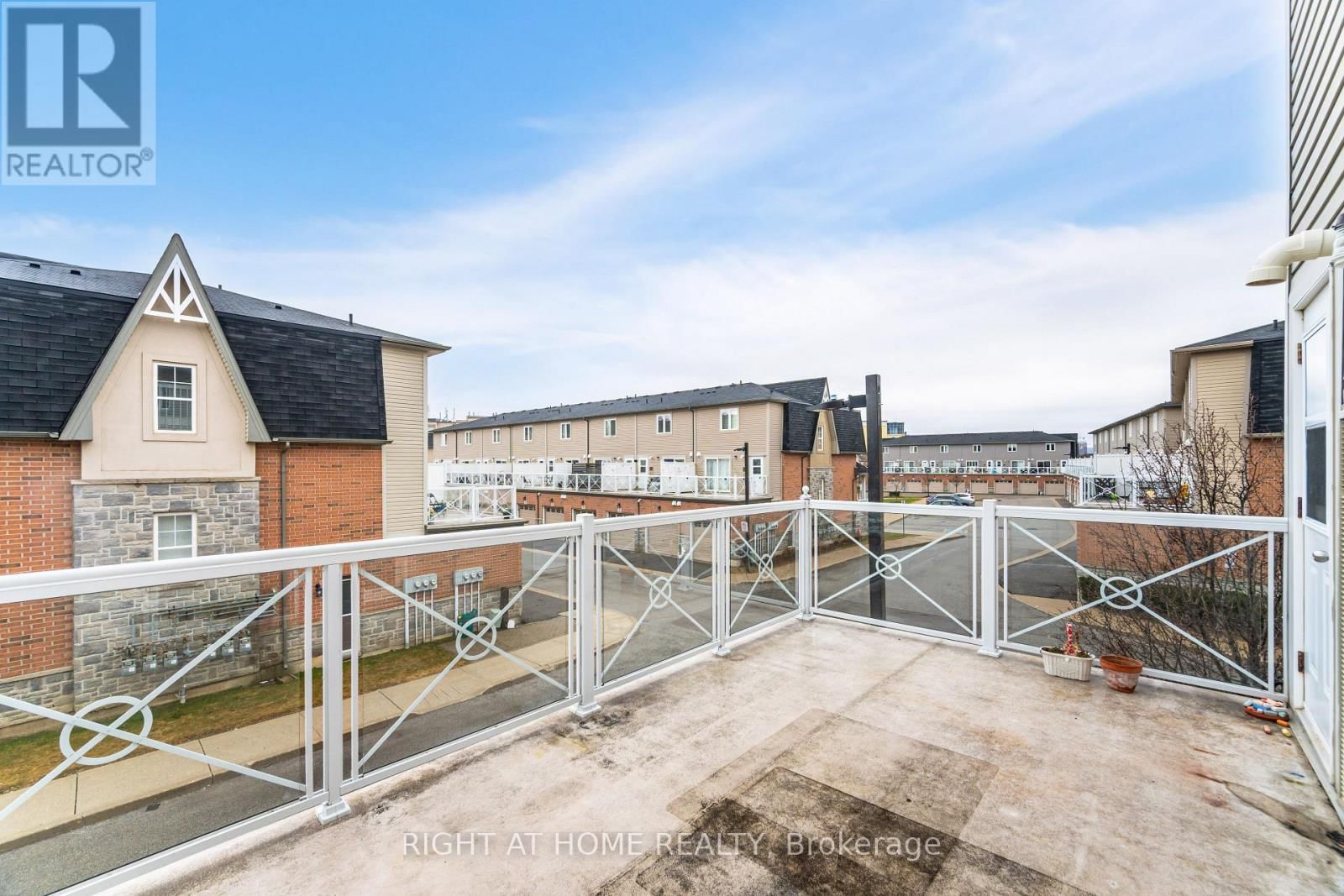 18 - 1380 COSTIGAN ROAD Image 23