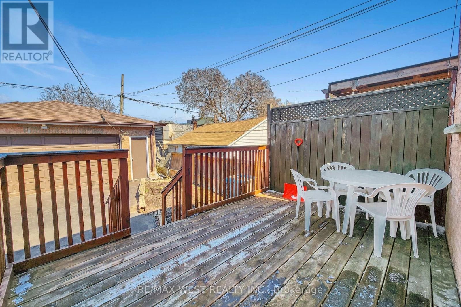 190 BELGRAVIA AVENUE Image 35