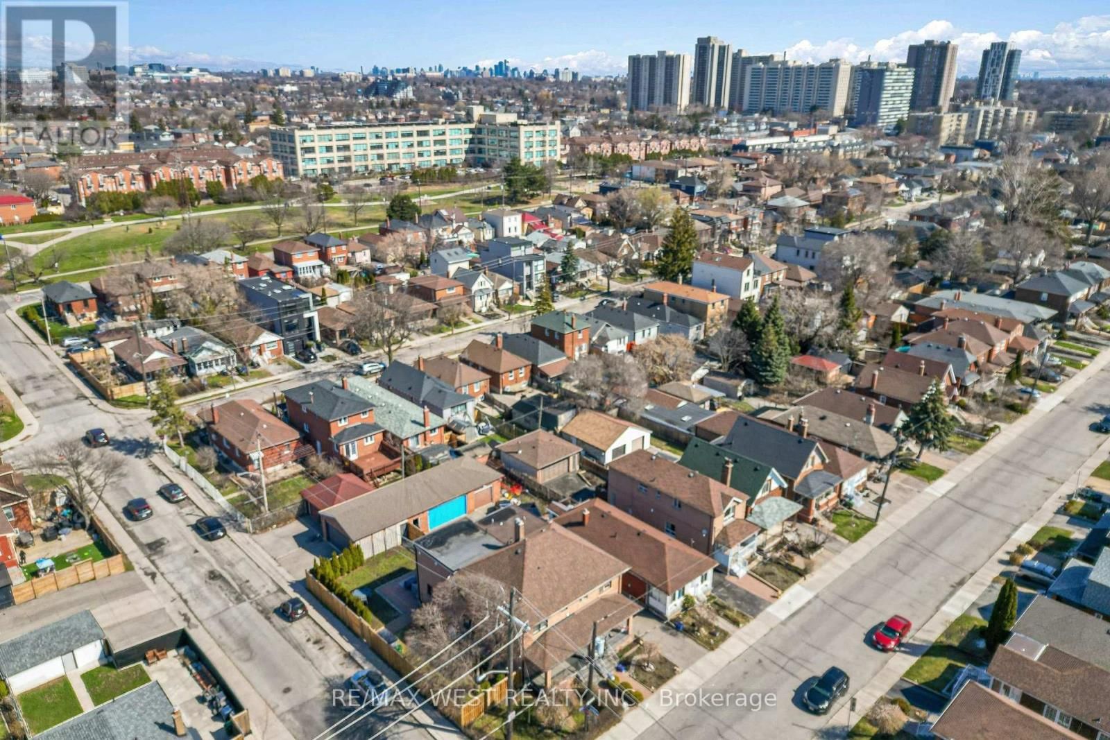 190 BELGRAVIA AVENUE Image 42