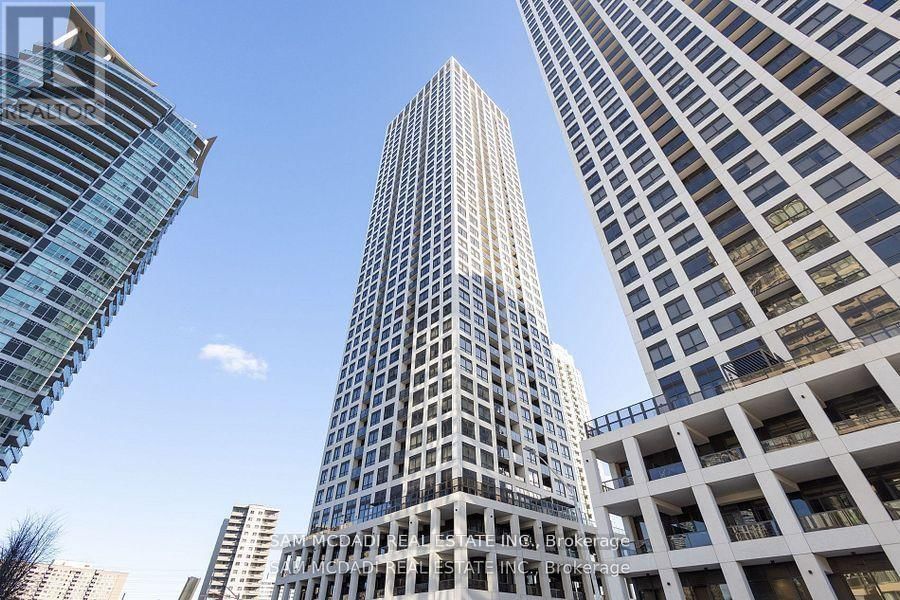 2709 - 30 ELM DRIVE Image 1