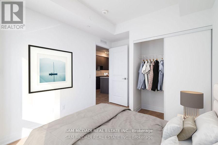 2709 - 30 ELM DRIVE Image 10