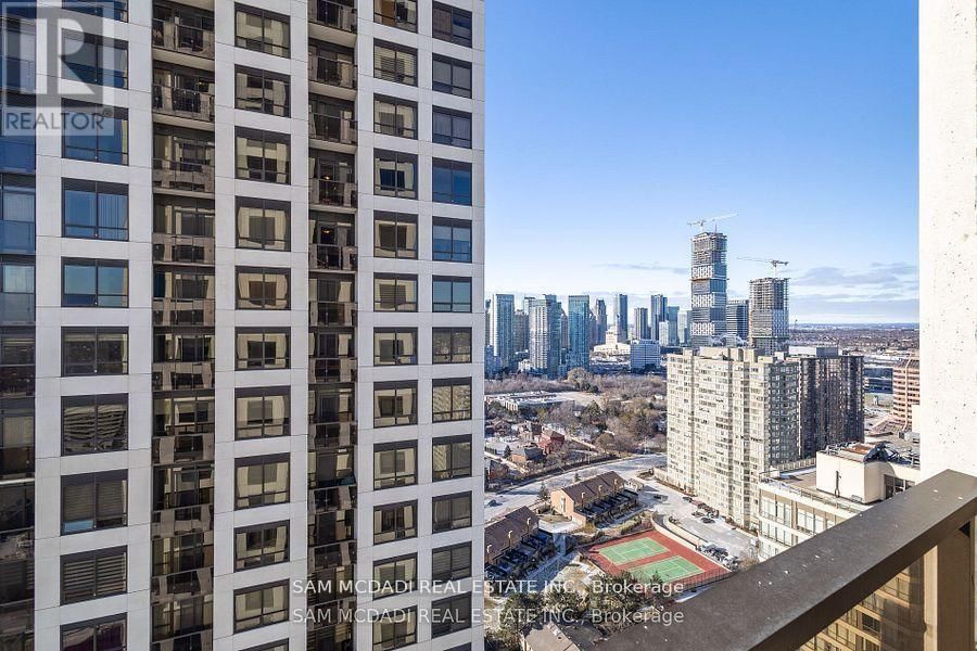 2709 - 30 ELM DRIVE Image 14