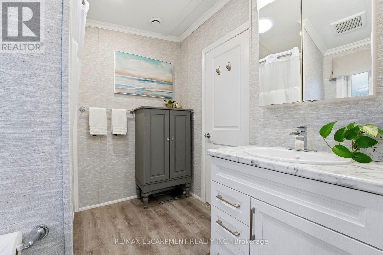 4449 MILBUROUGH LINE Image 17