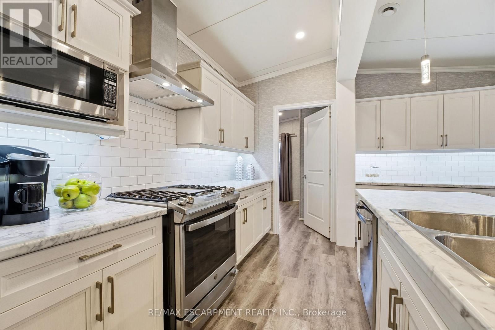 4449 MILBUROUGH LINE Image 9