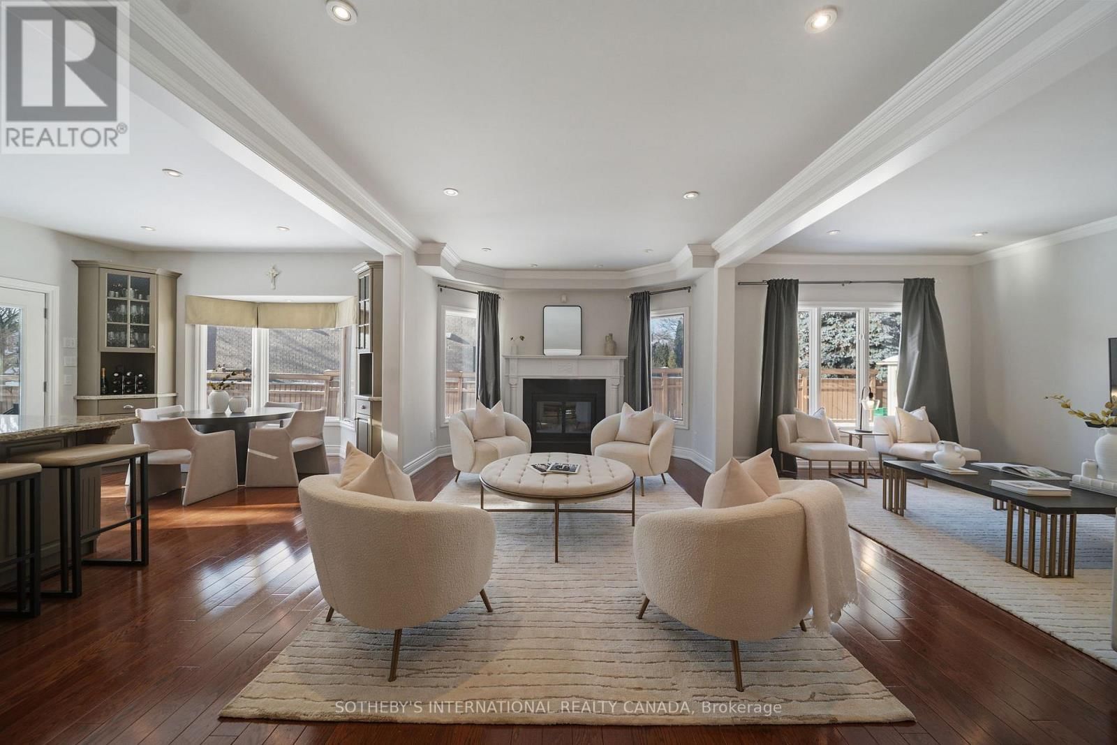 1939 CALGARY COURT Image 7