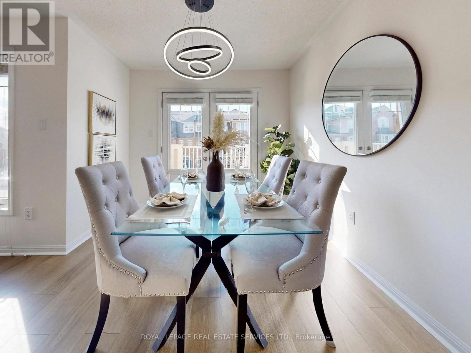 918 NADALIN HEIGHTS Image 11